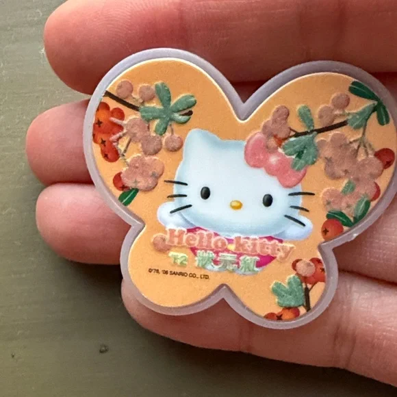 Sanrio Hello Kitty Floral Butterfly pin brooch - Picture 3 of 4